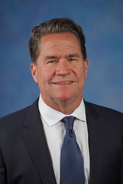 District 3 City Commissioner Roger Chapin Official Portrait
