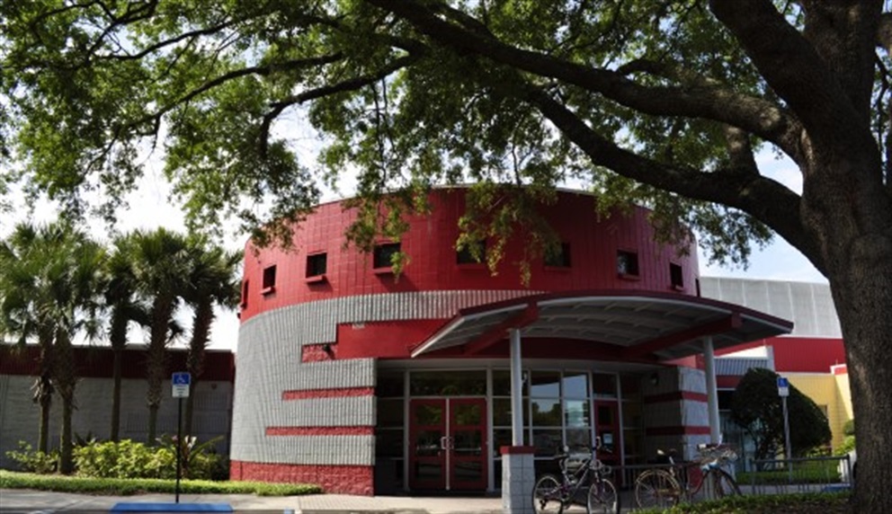 Exterior of Dover Shores Neighborhood Center